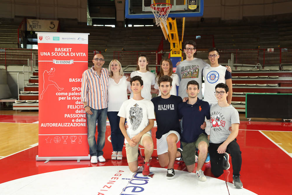 Le premiazioni di \"Basket: una scuola di vita\"