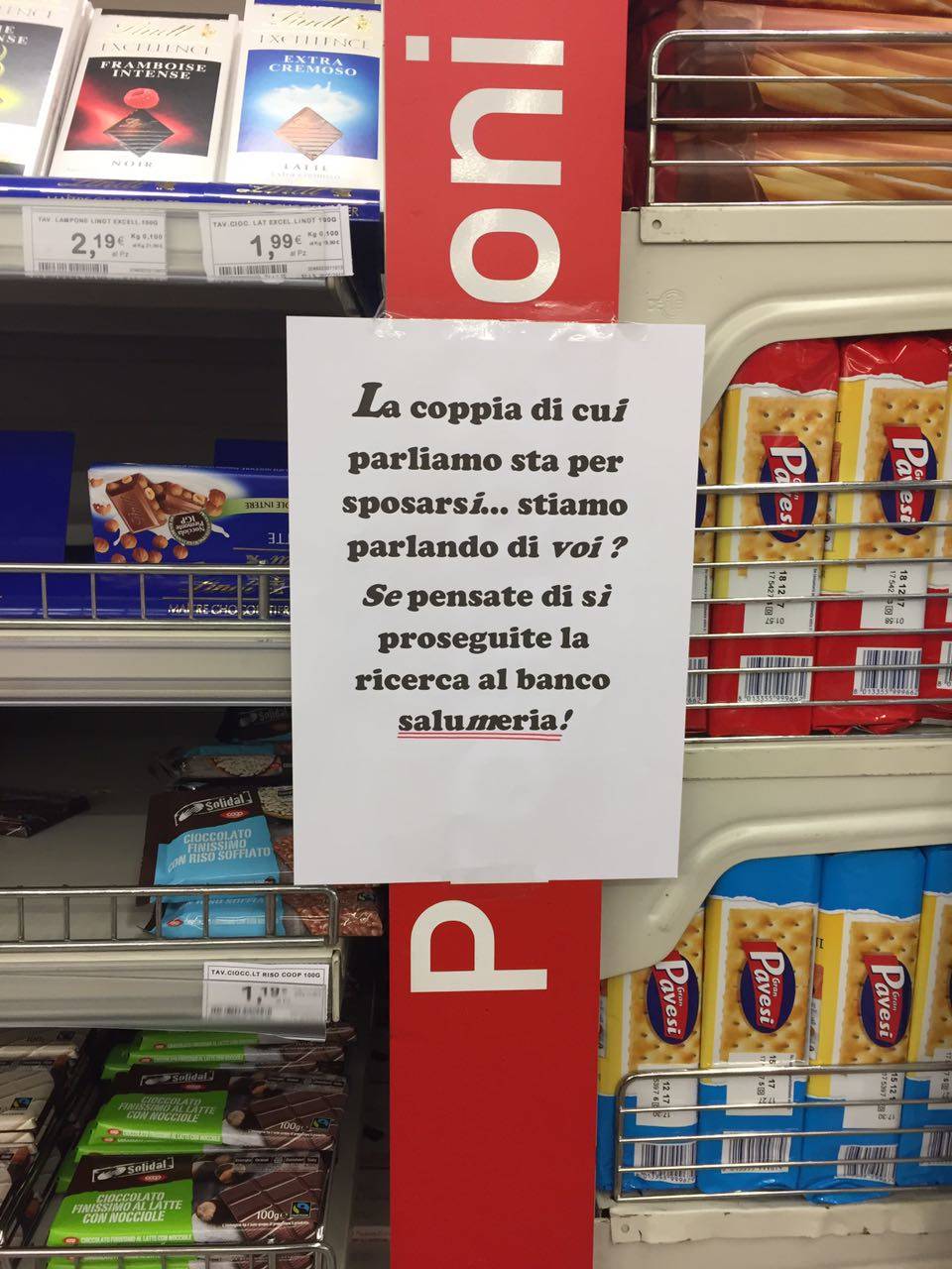 Si conoscono al supermercato e domani si sposano