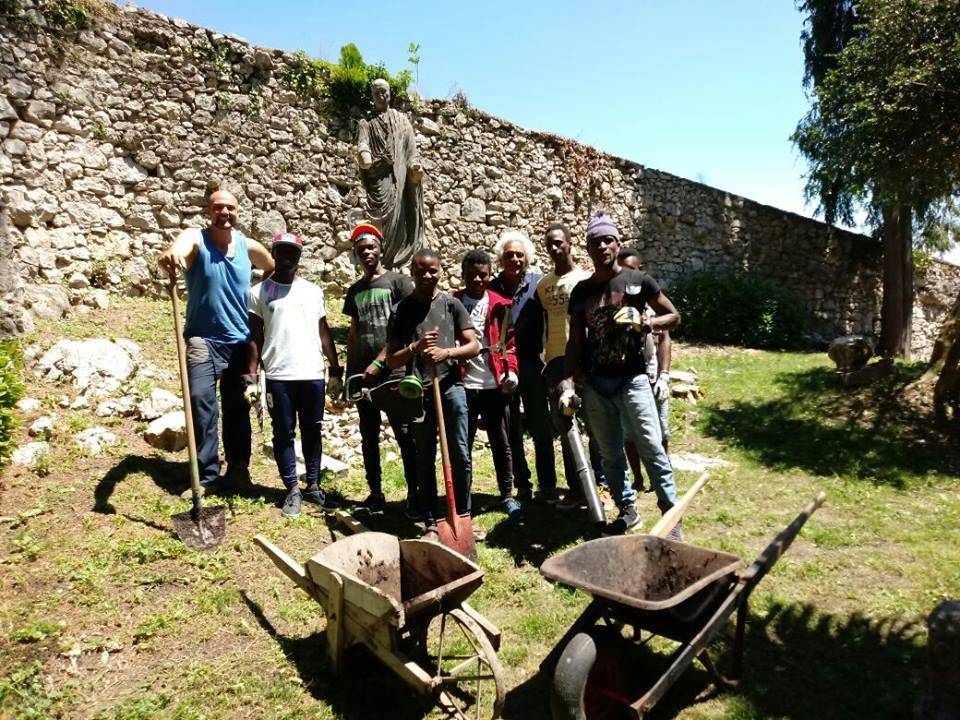 Richiedenti asilo la lavoro al Sacro Monte