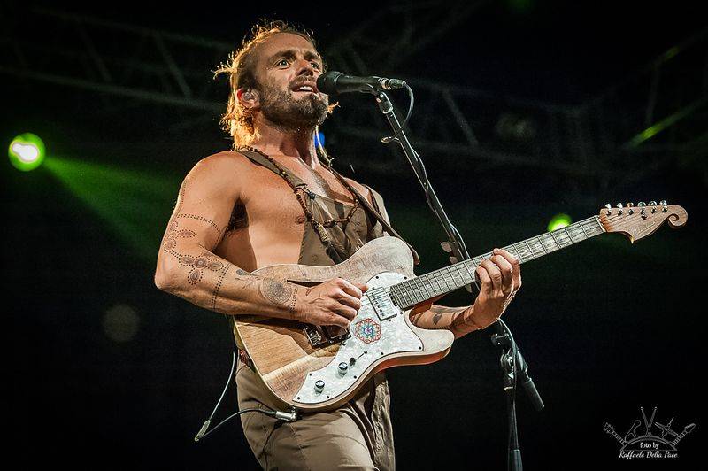 Xavier Rudd in concerto al Parco Tittoni di Desio 