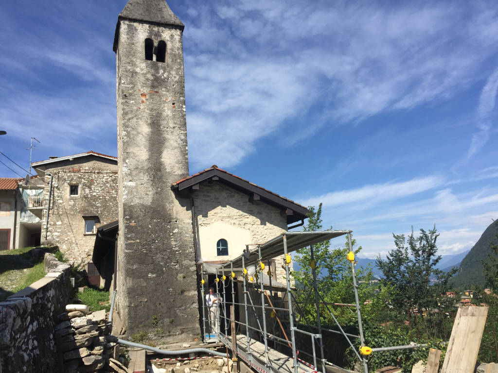 Chiesa San Biagio Cittiglio, la necropoli