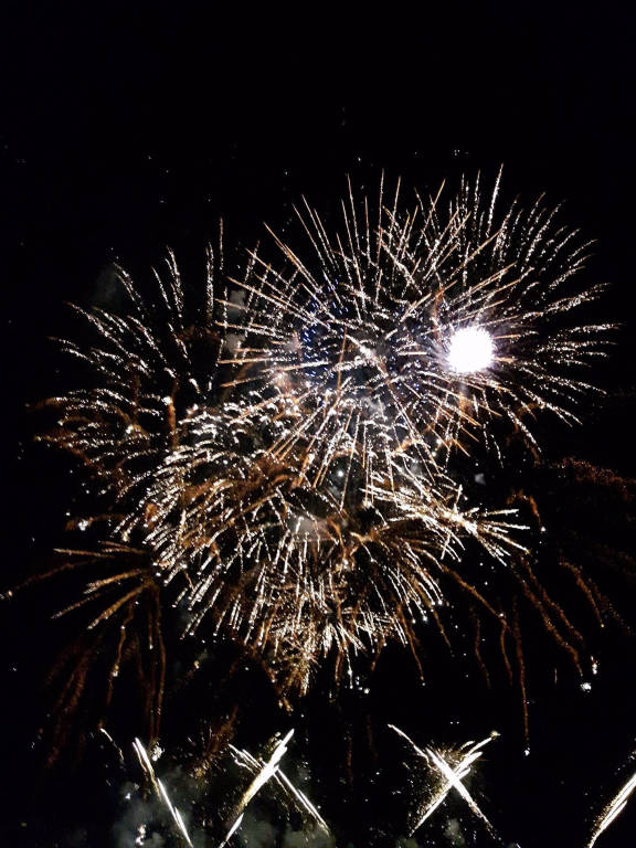 Luino - fuochi d'artificio 1° luglio 2017 - foto di Laura Olivas