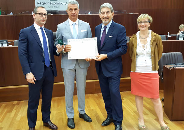 sindaco esino lario pietro pensa premiato regione lombardia