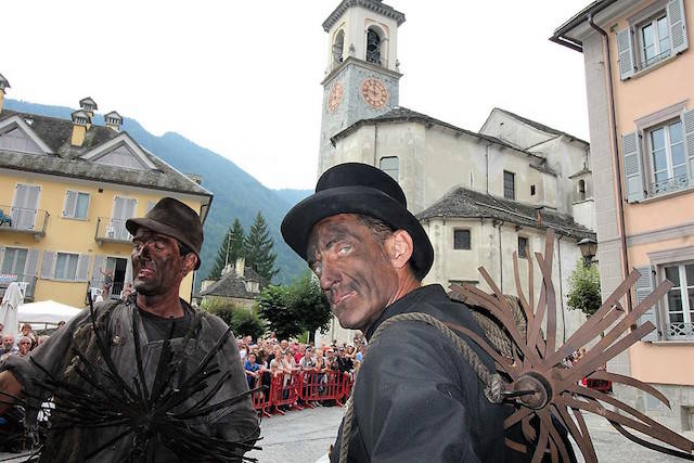 Spazzacamini di tutto il mondo in Val Vigezzo