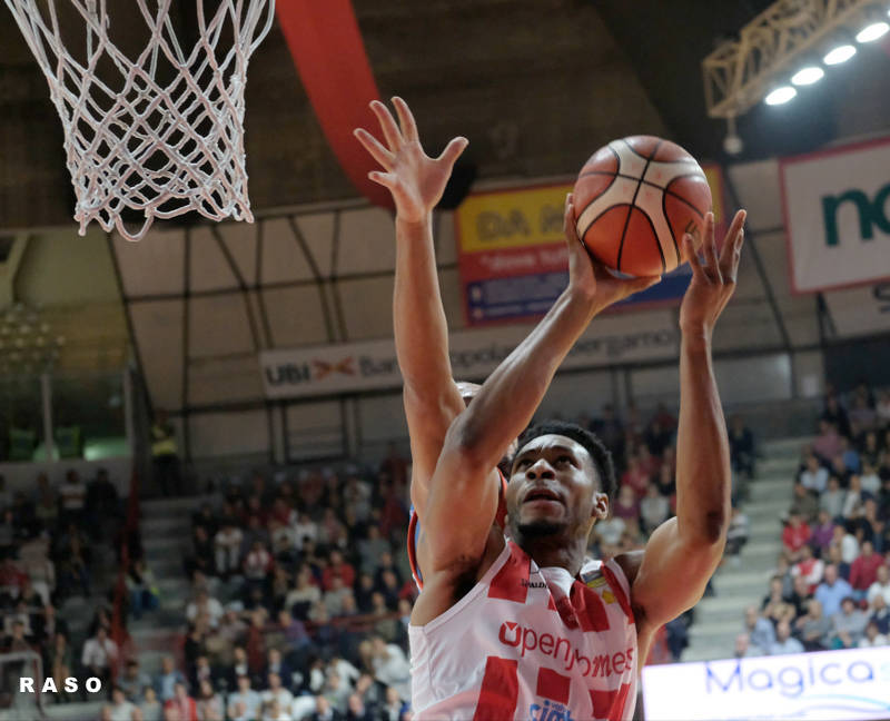 Openjobmetis Varese - Red October Cantù 95-64