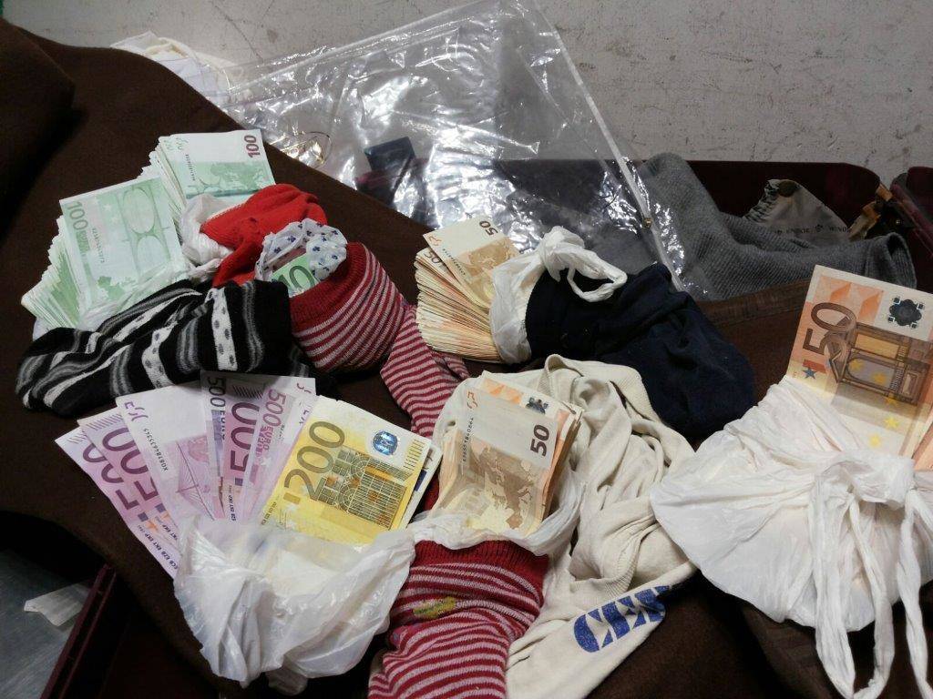 Guardia di Finanza traffico illecito di denaro