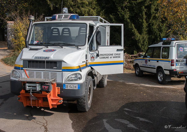 Incendio al Campo dei Fiori, le immagini di lunedì 30 ottobre