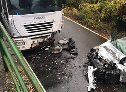 Castelveccana - Incidente auto camion