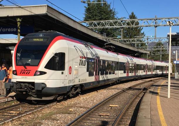 Il primo treno da Mendrisio arriva a Varese