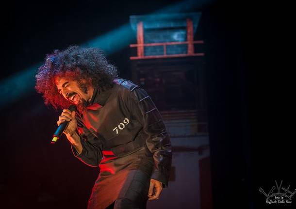 Caparezza live al Mediolanum Forum