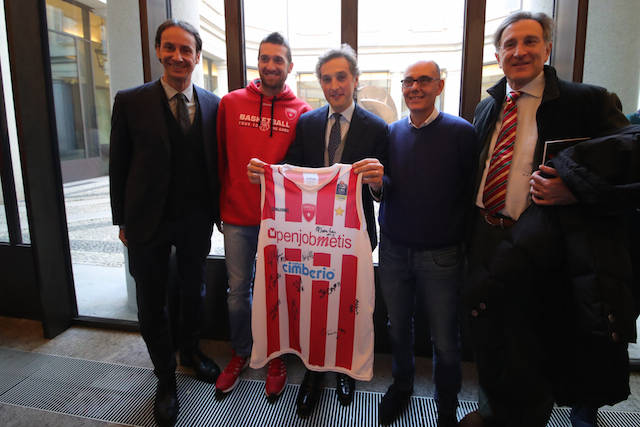 Pallacanestro Varese in visita alle Gallerie d'Italia di Milano