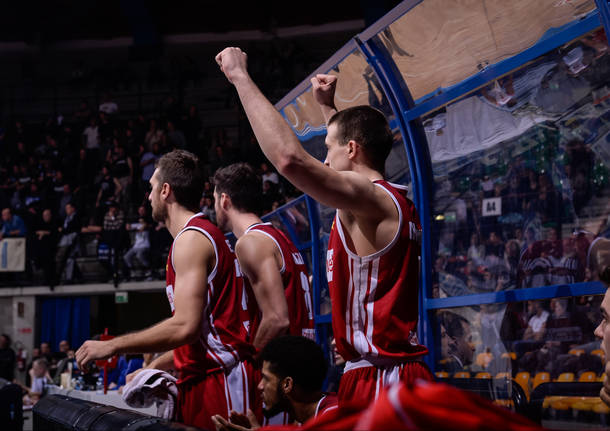 Le foto del derby Red October Cantù – Openjobmetis Varese