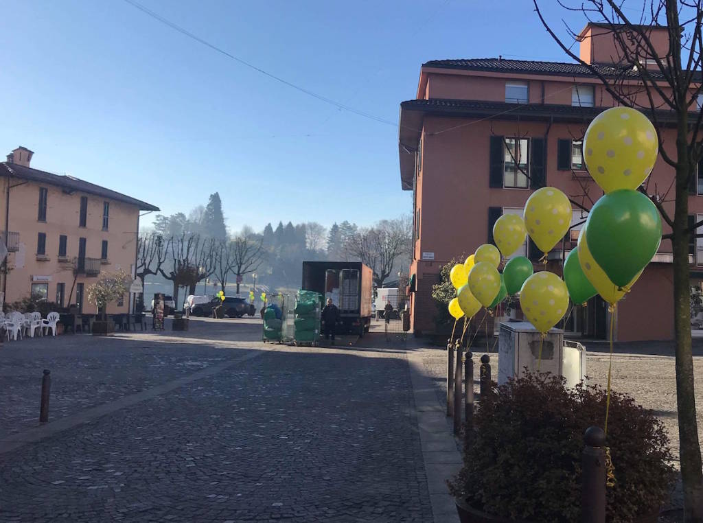 Sesto Calende: palloncini per laFesta della donna 2018