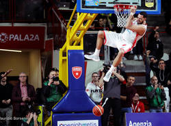 basket pallacanestro varese openjobmetis grissin bon reggio emilia