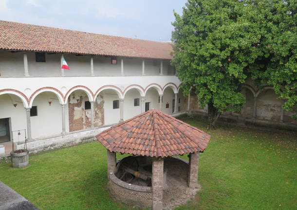 biblioteca Lonate Pozzolo