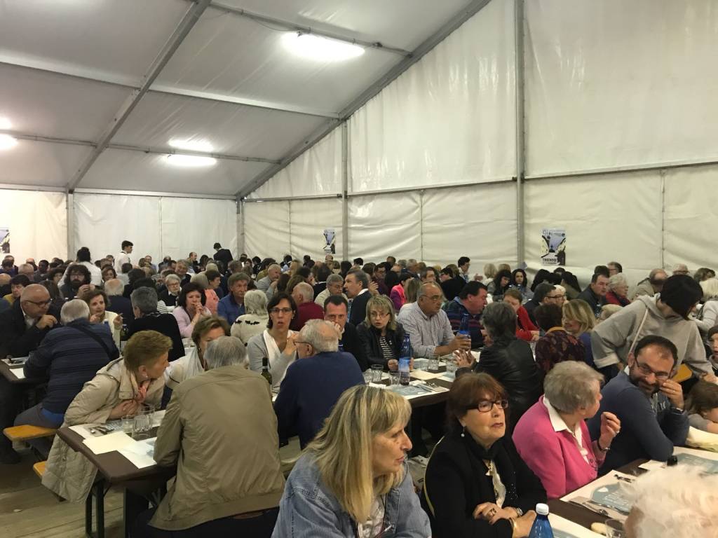 Più di 800 alla Cena di Varesesolidale