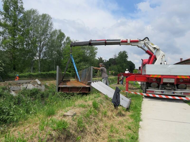 Posa del ponte sulla molinara Isola Castello Legnano  8 