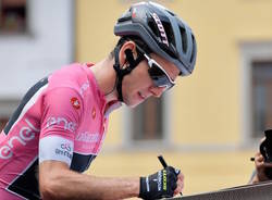 simon yates giro d'italia maglia rosa ciclismo