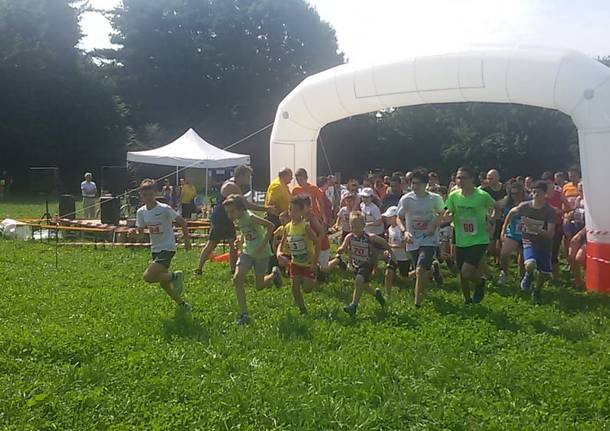 Maratonina nel parco Lura: tanti partecipati e la visita di Lara Comi