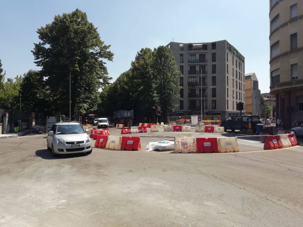 Viale della Gloria, la rotonda diventa realtà