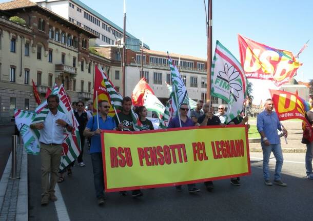 Pensotti-Sices: i lavoratori scendono in piazza