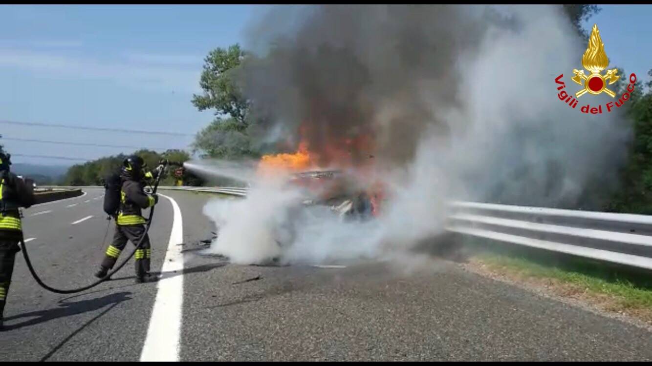 Incendio Mercedes A8-A26 