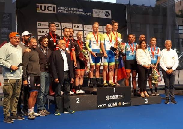 mondiali gran fondo uci podio staffetta a squadre 2018