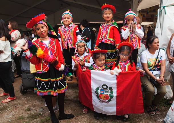 Gli Ecuadoriani in festa a Bedero Valcuvia