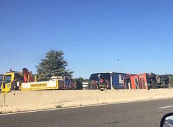 ribaltamento camion A8 Castellanza