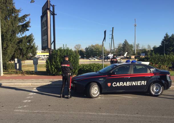 carabinieri busto arsizio posto di blocco