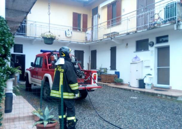 Incendio in via Indipendenza a Crenna