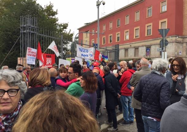 presidio Varese per Riace