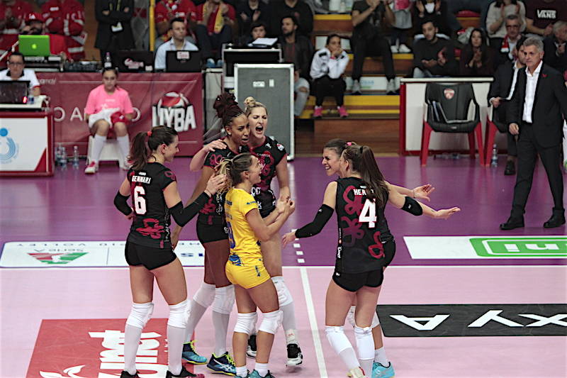 Uyba - Monza 3-1