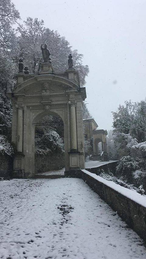 Le cappelle del Sacro Monte con la neve 