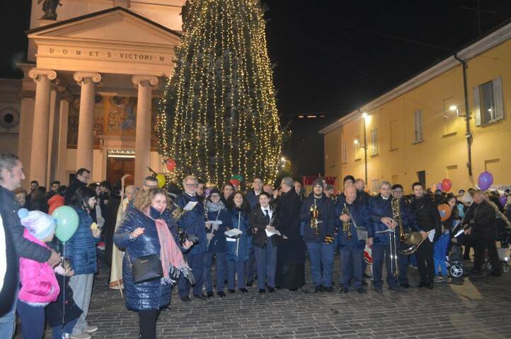 Accensione albero Rho natale  15 