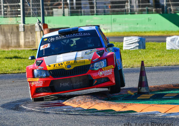 Lo spettacolo del Monza Rally Show visto da Luca Roncari