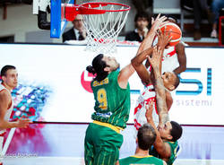 Openjobmetis Varese - AEK Petrolina Larnaca 109-74