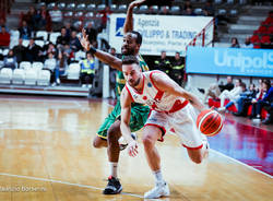 Openjobmetis Varese - AEK Petrolina Larnaca 109-74