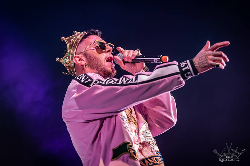 Emis Killa in concerto al Fabrique di Milano 