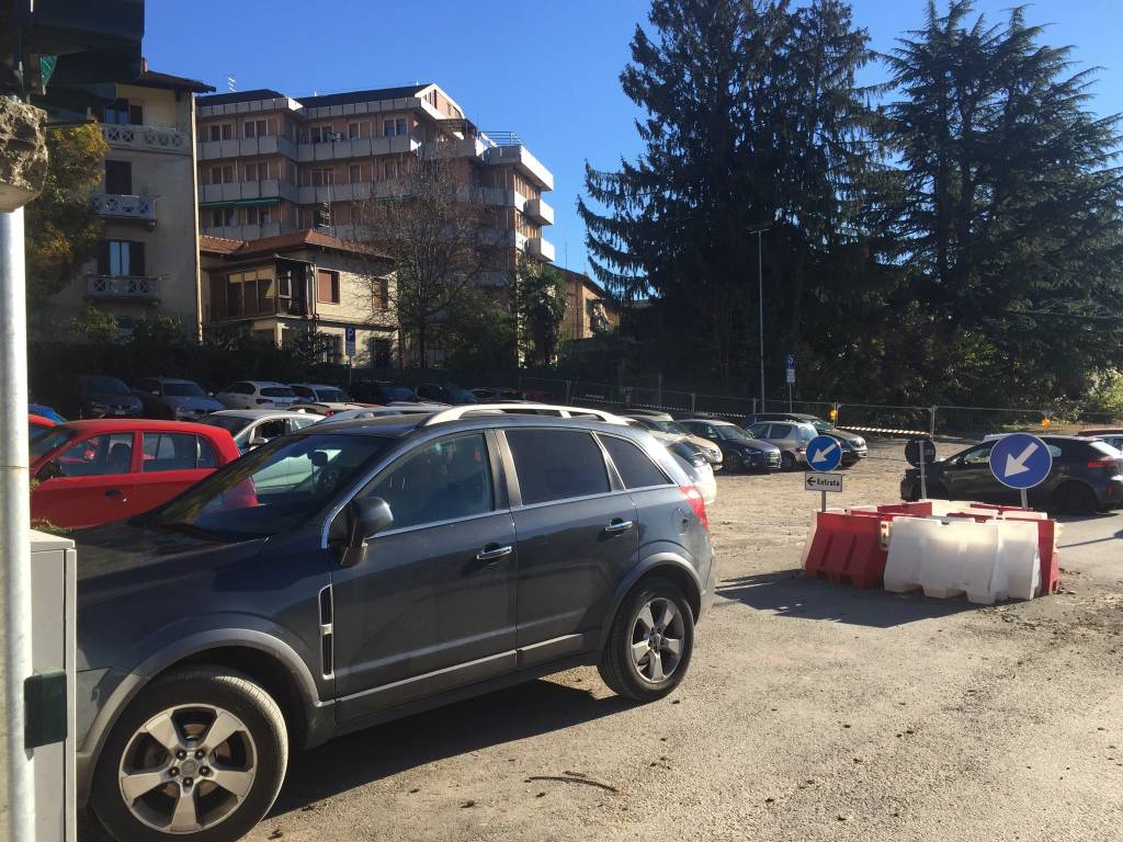 Il parcheggio al Del Ponte: ora 40 posti