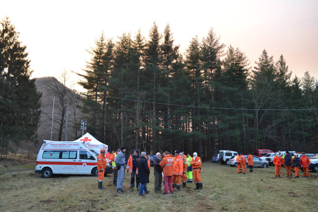 Incendio sulla Martica, ci si prepara per il secondo giorno