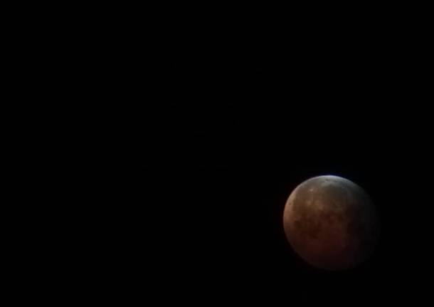 Colazione con la luna: l’eclissi