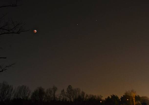 Luna Rossa a Legnano negli scatti di “Antares”