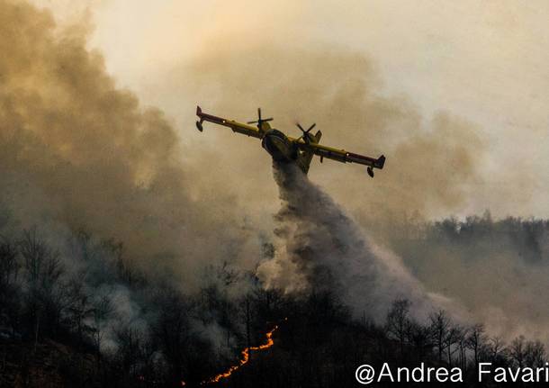 Incendio sulla Martica, foto di Andrea Favarin 