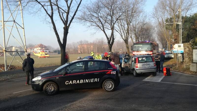 Incidente a Cerro Maggiore  elisoccorso sul posto  7 