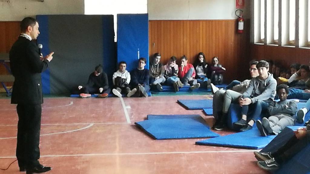 I carabinieri professori contro droga e bullismo