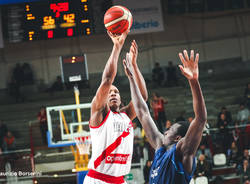 basket pallacanestro varese