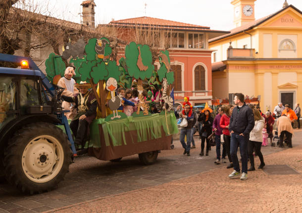 BEDERO VALCUVIA IN FESTA PER IL CARNEVALE