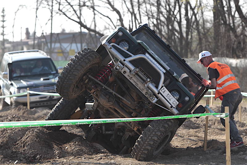 Ruggiscono i motori al Kustom Road