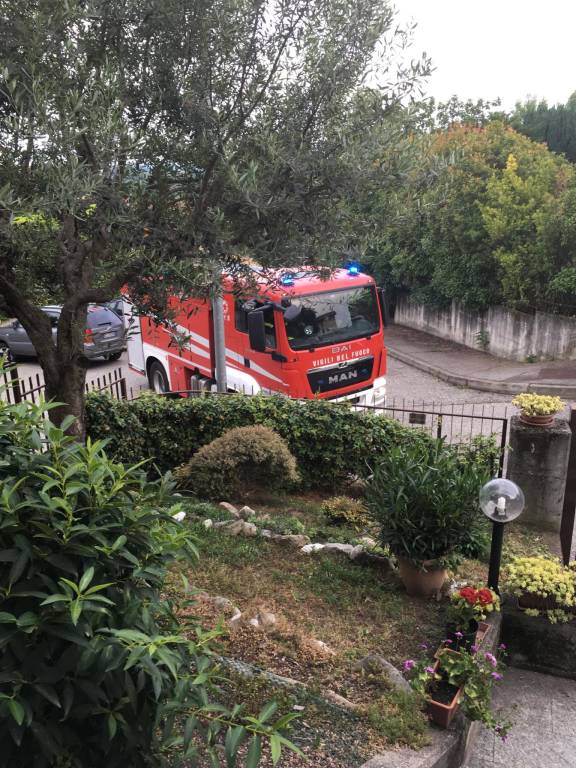 Incendio tetto a Besozzo